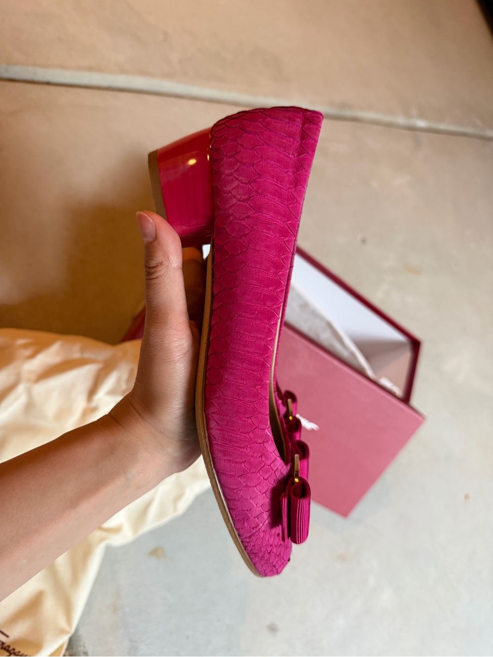 Salvatore Ferragamo Hot Pink Python Vara Bow Flats w/ Box & Dust Bag size5B - Picture 3 of 7
